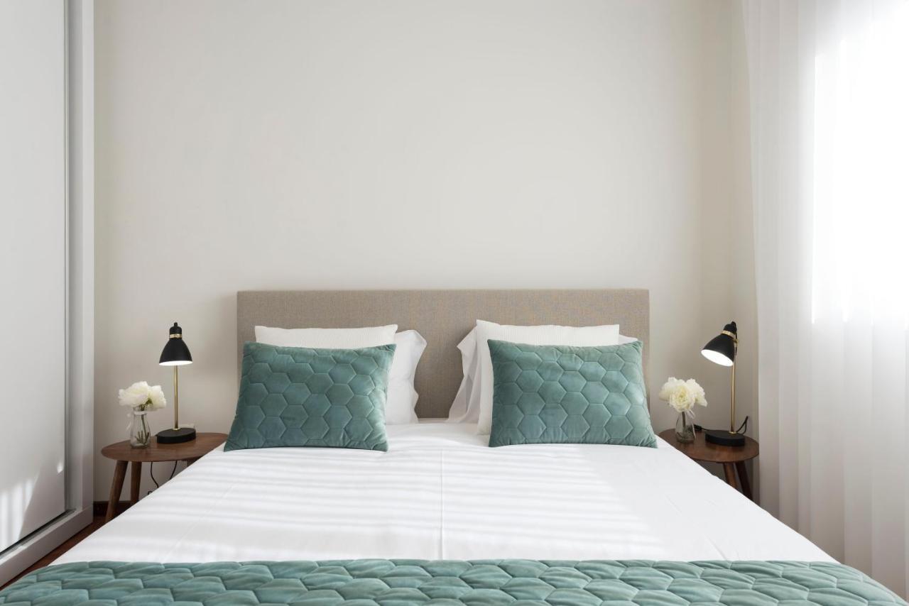 Lovelystay - Newly Decorated 2Br Flat With Free Parking Vila Nova de Gaia Esterno foto