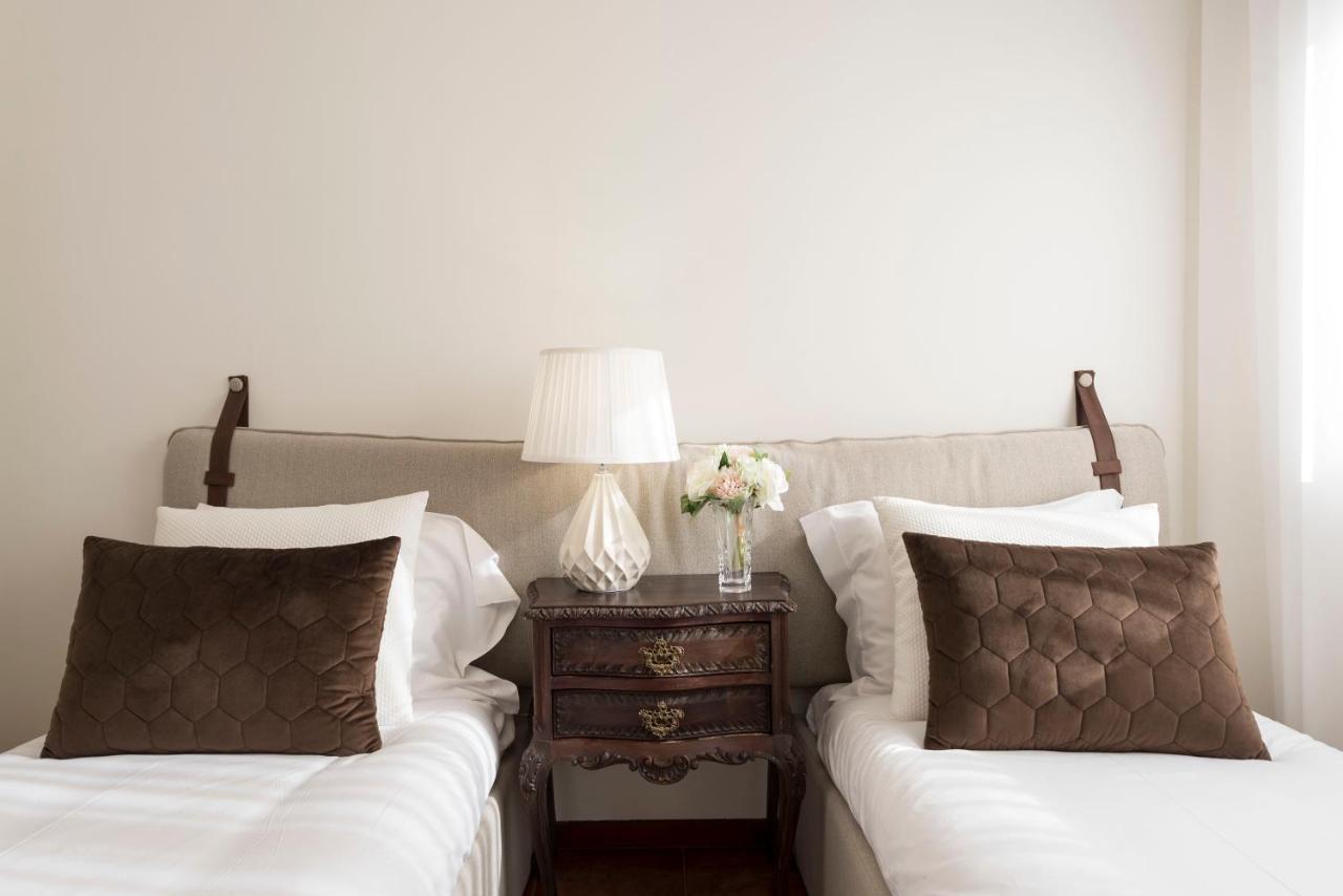 Lovelystay - Newly Decorated 2Br Flat With Free Parking Vila Nova de Gaia Esterno foto